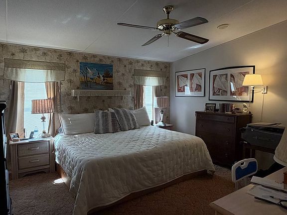 3rd image of 1711 Persimmon Cir
