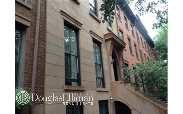 Rented by Douglas Elliman | media 16