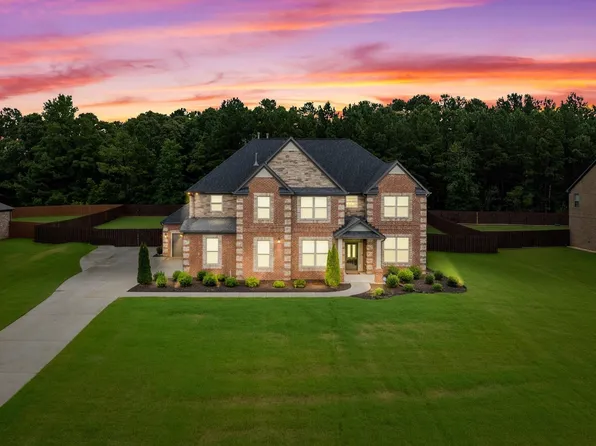 145 Elysian Dr, Fayetteville, GA 30214