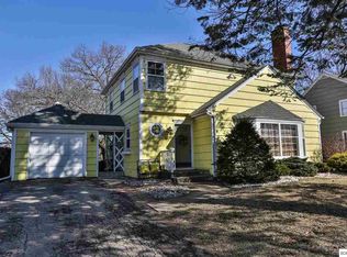 1340 S Grandview Ave, Dubuque, IA 52003