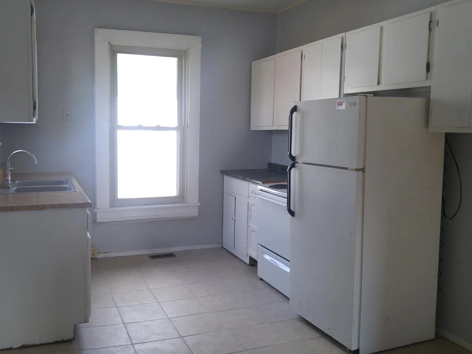 2 bed, 920 sqft, $1,000 — Photo 4