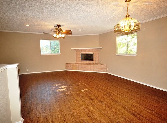 4th image of 308 Altgelt Ave #308