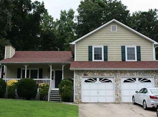 2076 E Lotus Point Dr, Lithia Springs, GA 30122