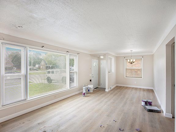 5th image of 10793 E Outer Dr