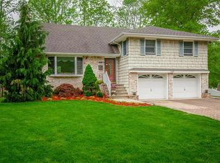 1180 Tanglewood Ln, Scotch Plains, NJ 07076