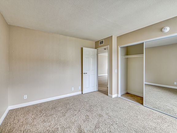 2nd image of 219 E Parkridge Ave #F5e8be8e3