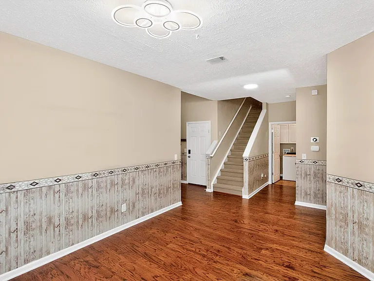 7339 Autumn Crossing Way — Photo 15