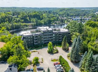 24 Ontario St #308, Bracebridge, ON P1L 2H5