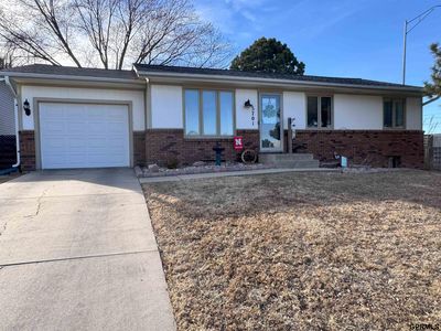 5701 Queens Dr, Lincoln, NE, 68516