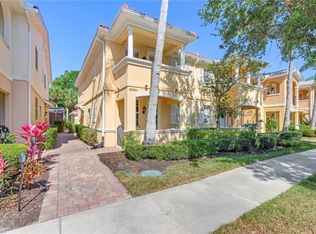 28590 Alessandria Cir, Bonita Springs, FL 34135