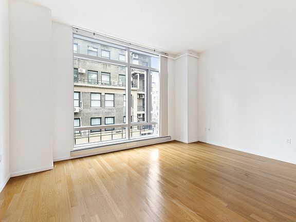 4th image of 18 W 48th St APT 14D