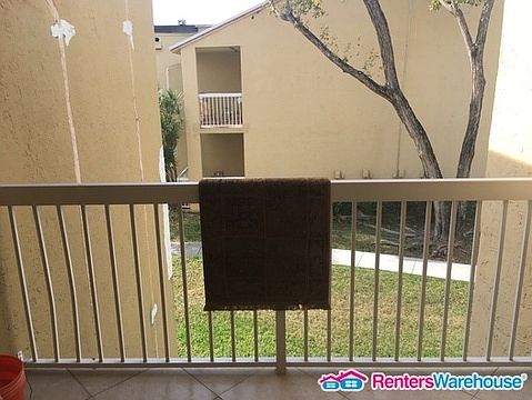 4th image of 4750 NW 97th Ct