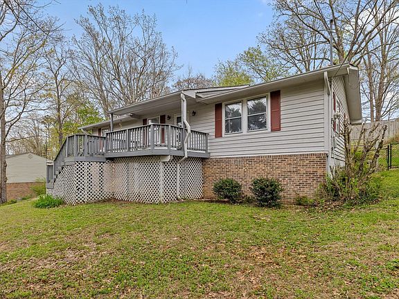 2nd image of 996 Hurricane Creek Rd