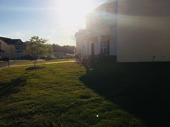 4th image of 1417 Waylon Ave