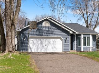 7546 17th St N, Oakdale, MN 55128