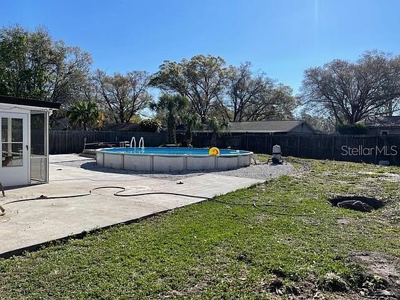5th image of 4106 Hollow Hill Dr