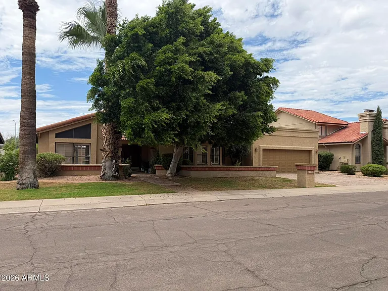 8377 E Thoroughbred Trl — Photo 1