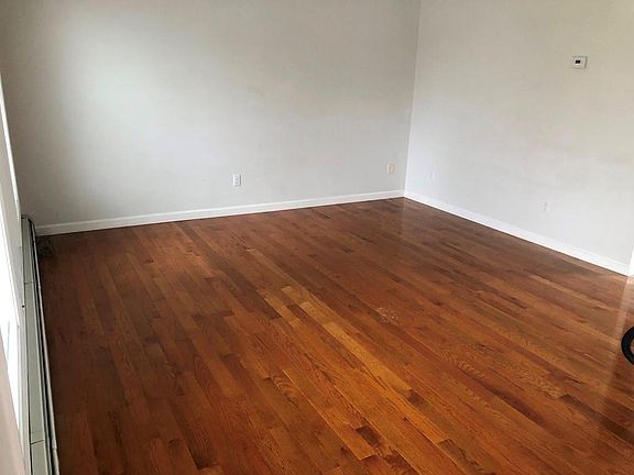 3rd image of 31 Fornelli St Unit B