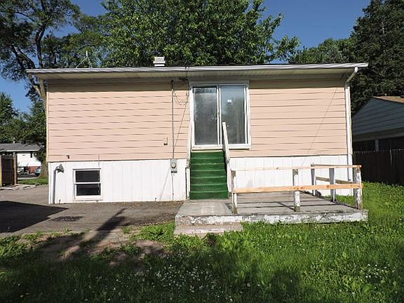 3rd image of 45 Hickory Dr
