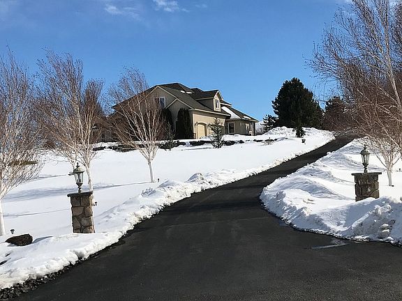 4th image of 28007 Country Meadow Ln