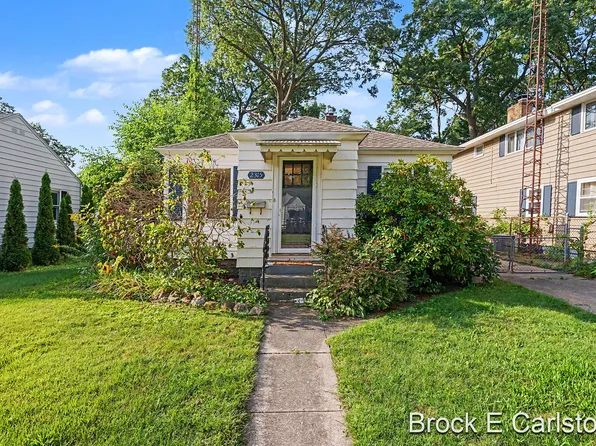2315 Harding Ave, Muskegon, MI 49441