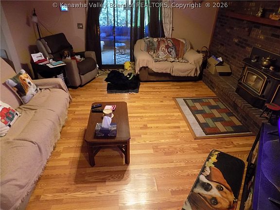 3rd image of 855 Price Hollow Rd