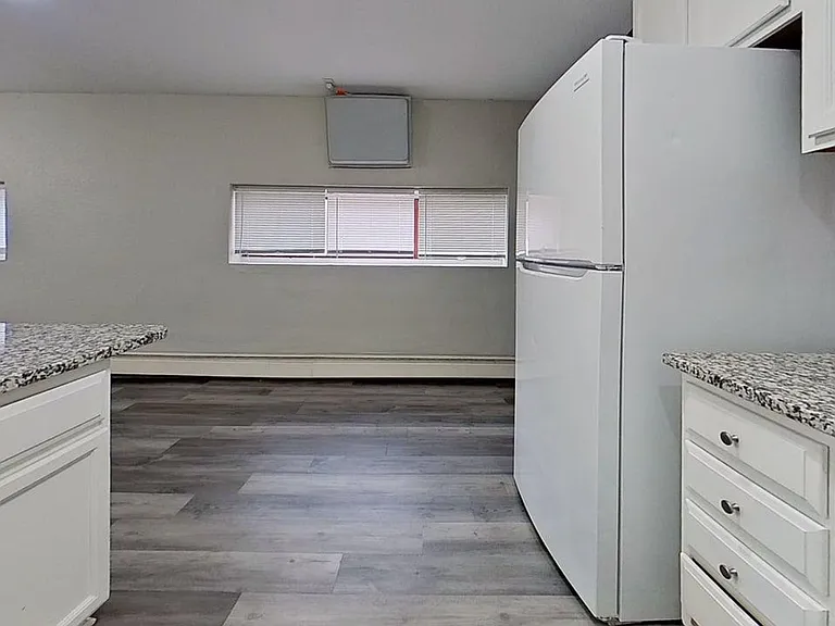 Nicollet Avenue Apartments — Photo 7