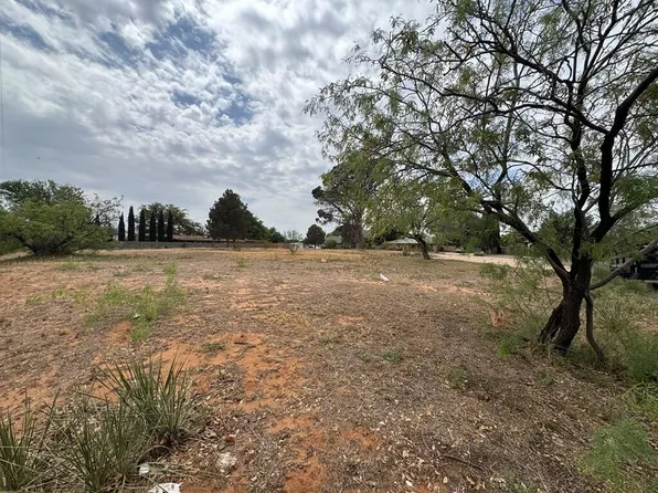 2106 N H St, Midland, TX 79705