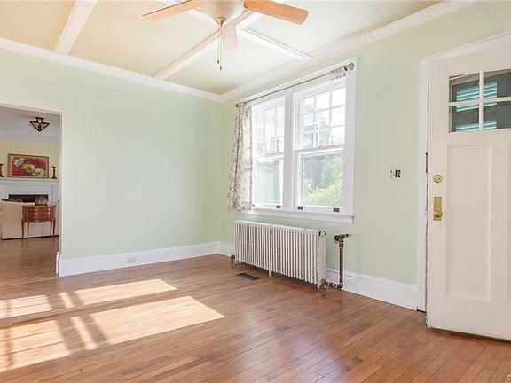 4th image of 3615 Hawthorne Ave