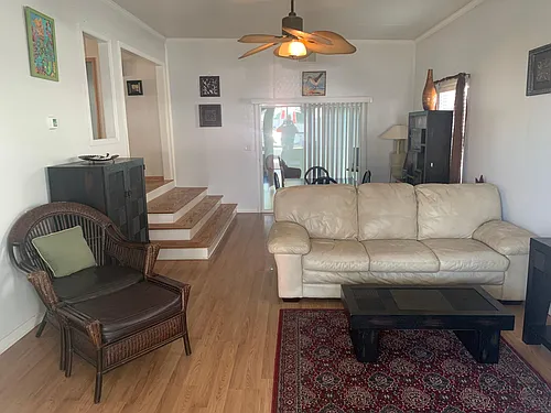 1219 Thomas Dr Photo 1