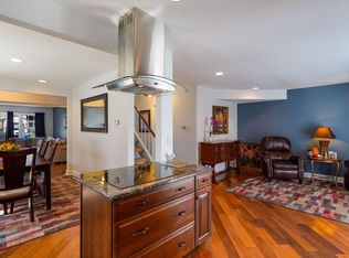 272 S Fieldstone Ct, Yardley, PA 19067