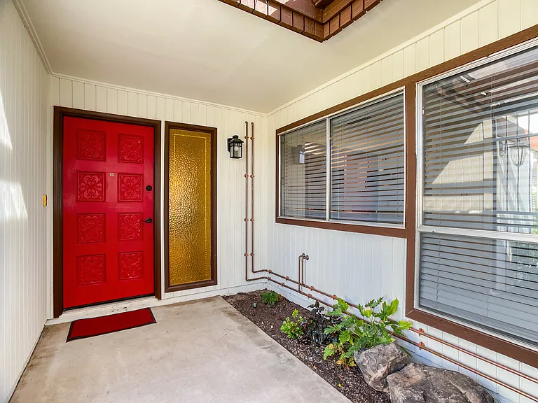 920 W Solcito Ln — Photo 5