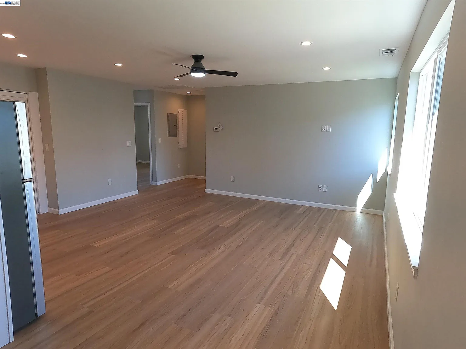 3 bed, 1211 sqft, $3,300 — Photo 3