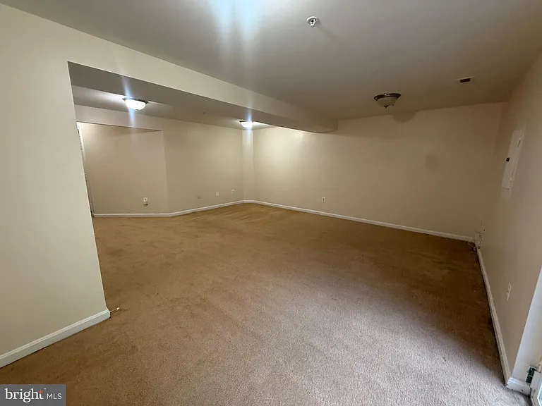 4805 Springmaid Ln — Photo 25