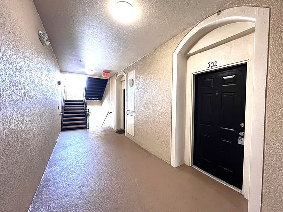 3rd image of 6402 Cava Alta Dr Unit 302