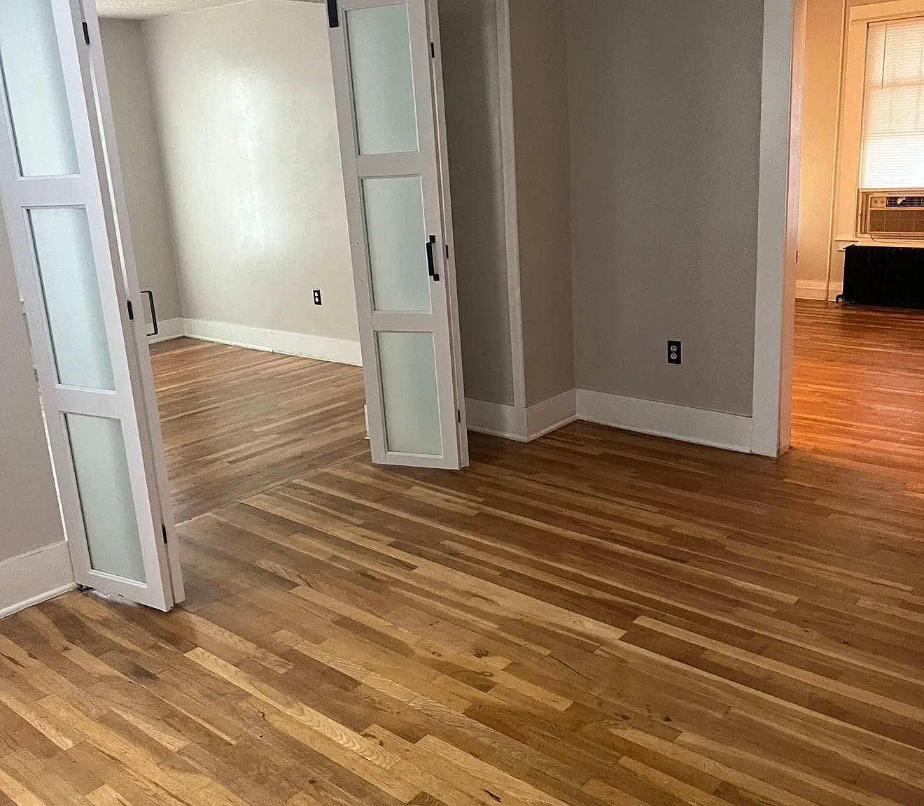 In-unit washer & dryer Private garage included Located in a quiet, peaceful neighborhood — Photo 4