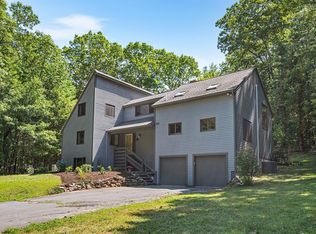 15 Woodside Dr, Bolton, MA 01740