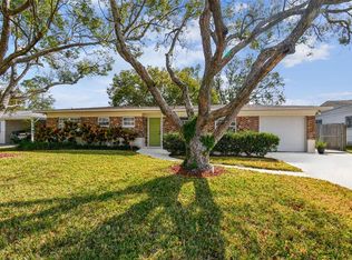 2118 W Erna Dr, Tampa, FL 33603