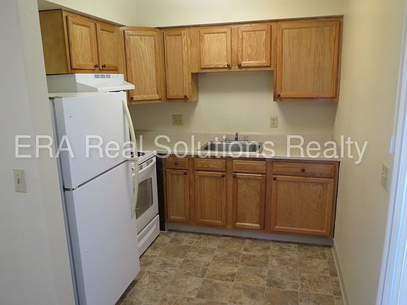 5th image of 1141 McCarley Dr E