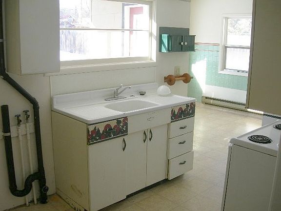 4th image of 309 S Spokane Ave