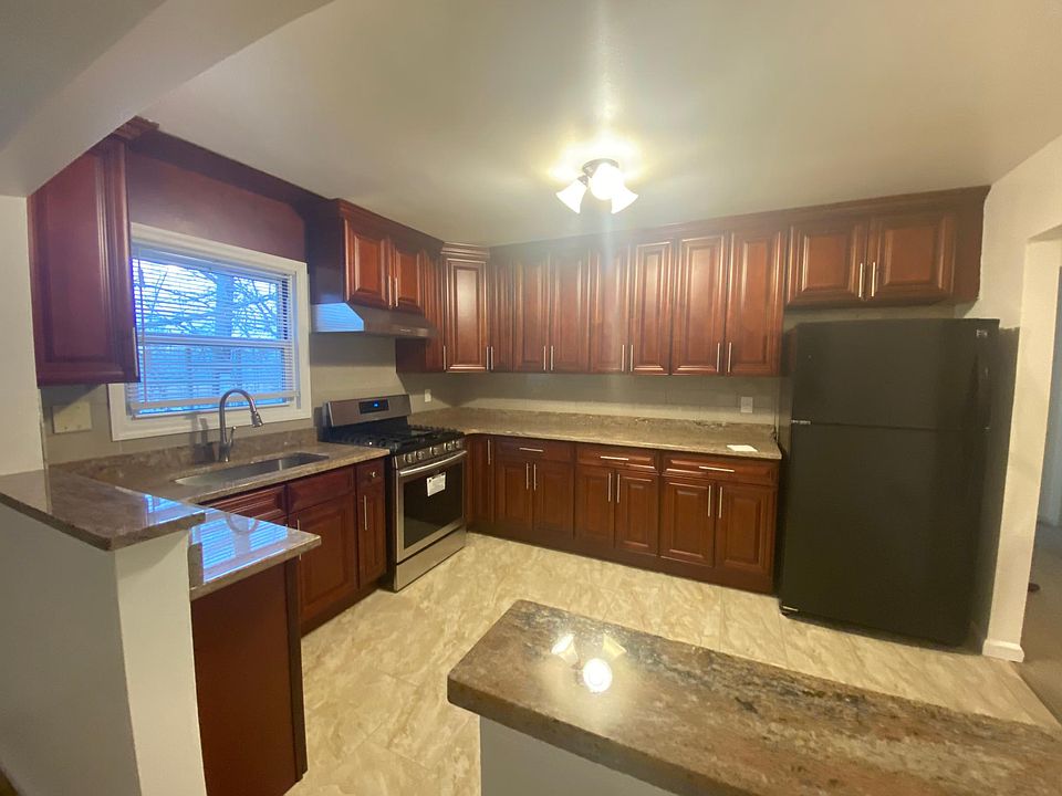 Brand New Renovated Kitchen