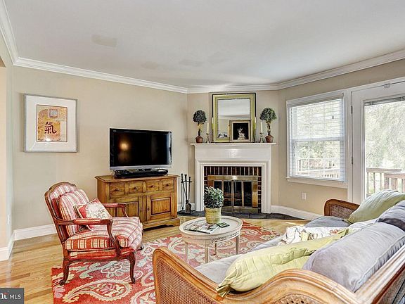 3rd image of 1462 Bay Green Dr