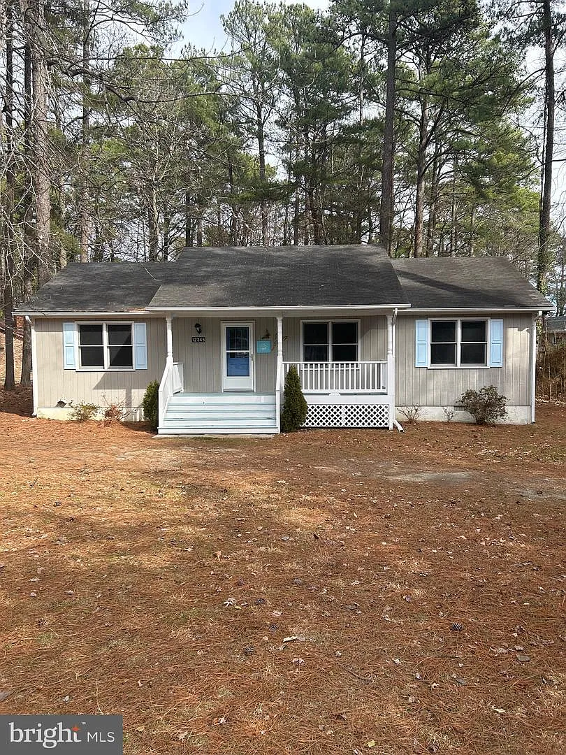 3 bed, 1152 sqft, $2,250 — Photo 1
