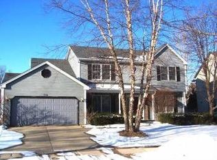 716 Canyon Ln, Elgin, IL 60123