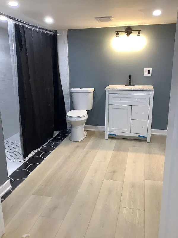 1 bed, 1.0 bath, 700 sqft, $1,100 — Photo 1