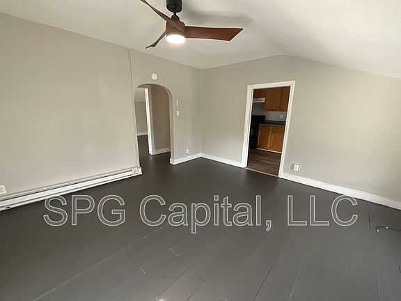 2nd image of 2 E King St #3