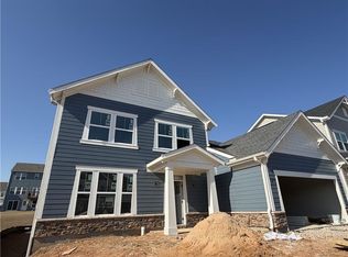 728 Crystal Lake Pkwy, Hoschton, GA 30548