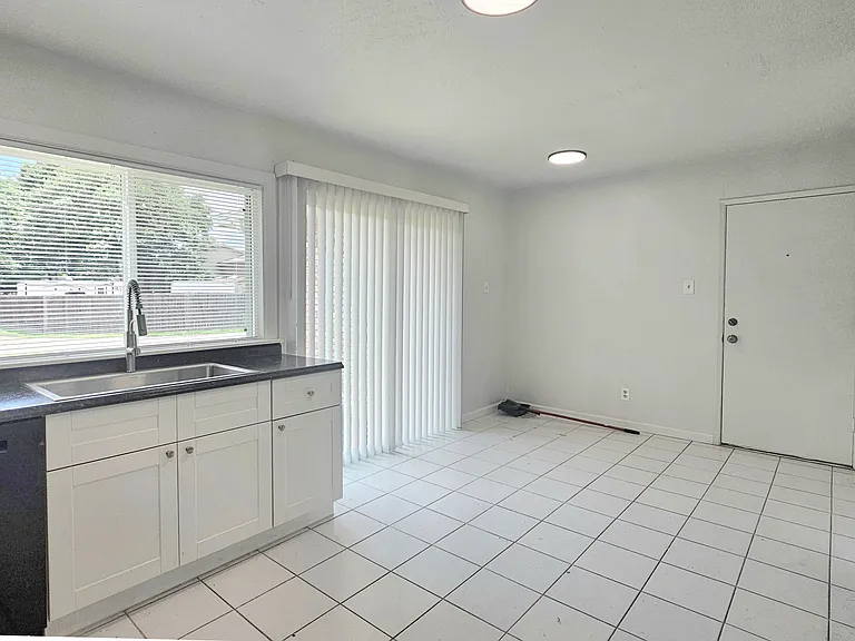 3106 Ridgemoor Dr — Photo 4