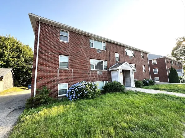 479 Sea St APT 2, Quincy, MA 02169