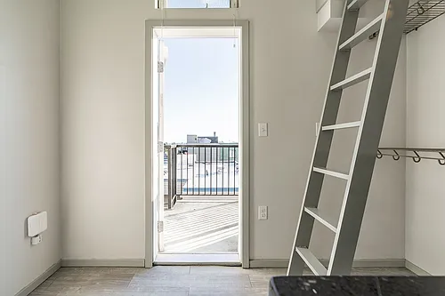 Alcove West Seattle Photo 1